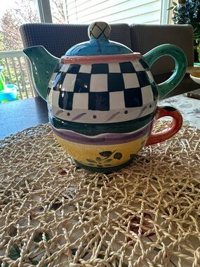 Colorful “Tea For One” teapot & cup, Vintage/Hand Painted